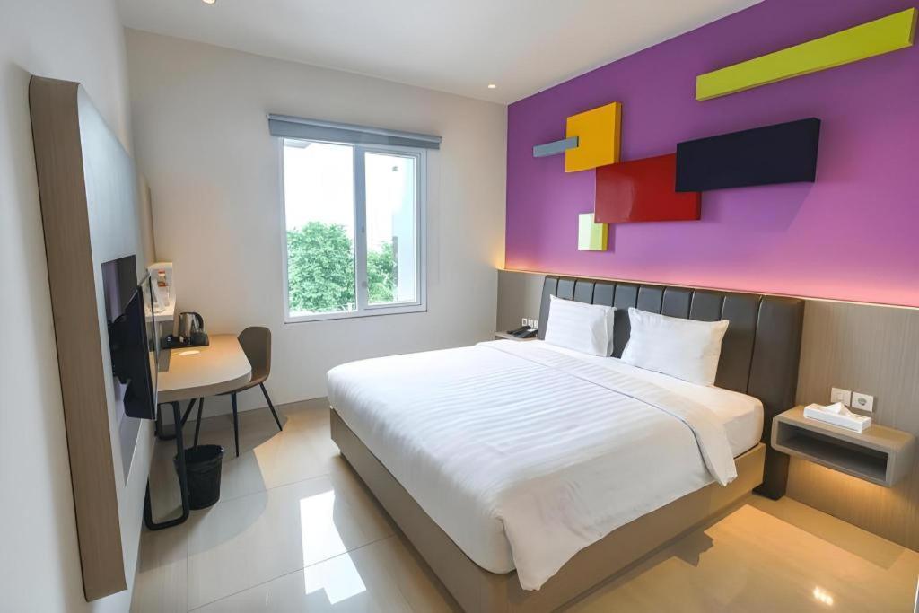Zoom Dharmahusada Hotel Surabaya Eksteriør bilde