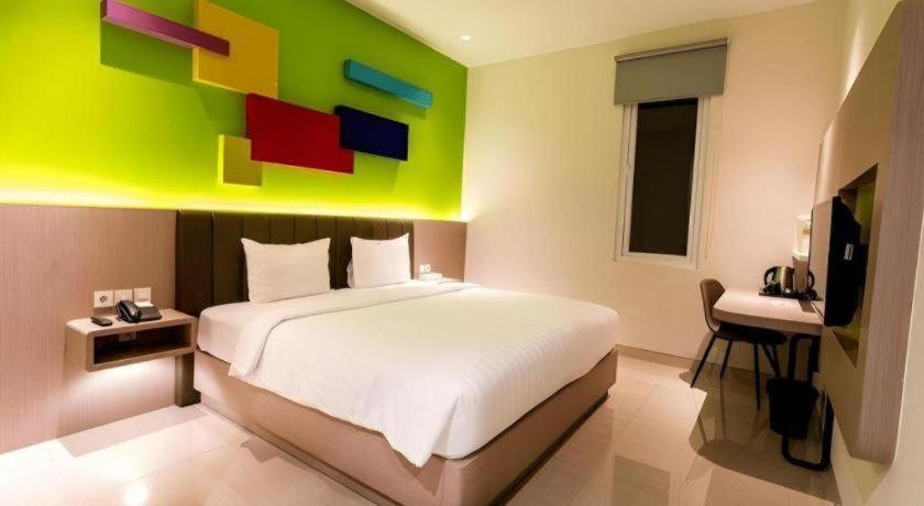 Zoom Dharmahusada Hotel Surabaya Eksteriør bilde