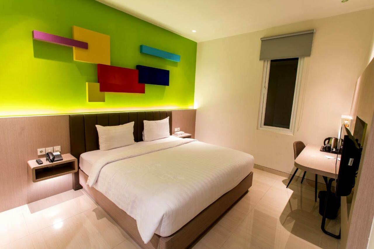 Zoom Dharmahusada Hotel Surabaya Eksteriør bilde